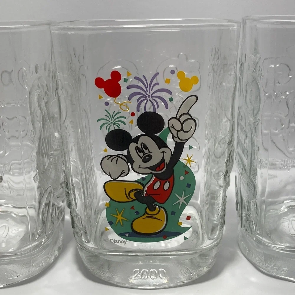 set of 4 Walt Disney World Millennium 2000 Mickey Mouse square collector glasses